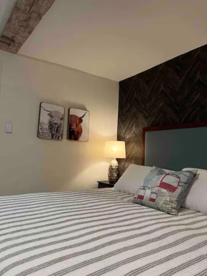 Froggy Goggle Barn Apartamento Marathon Exterior foto