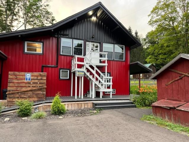 Froggy Goggle Barn Apartamento Marathon Exterior foto
